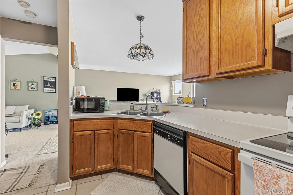 42 Rosebud Lane Mt. Clemens City MI 48043