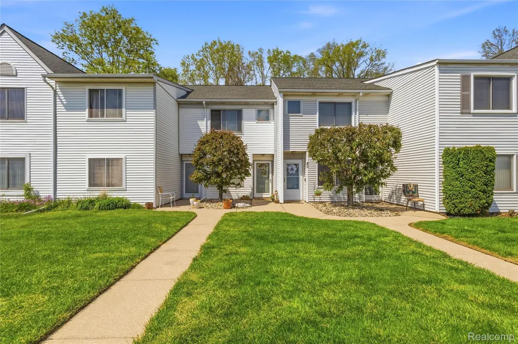 42 Rosebud Lane Mt. Clemens City MI 48043