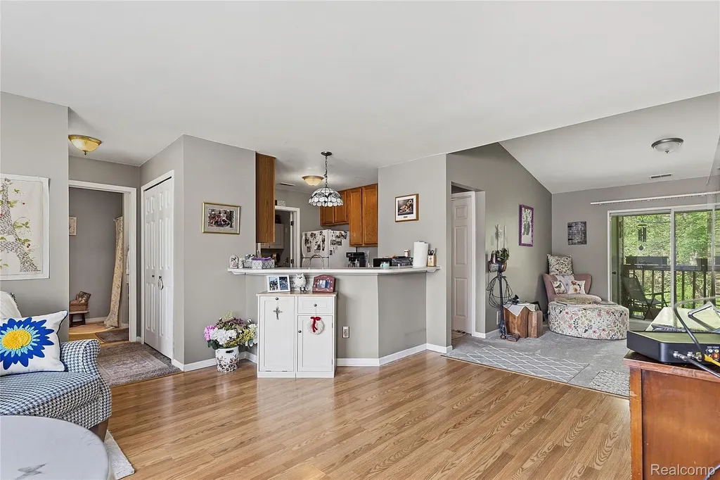 42 Rosebud Lane Mt. Clemens City MI 48043