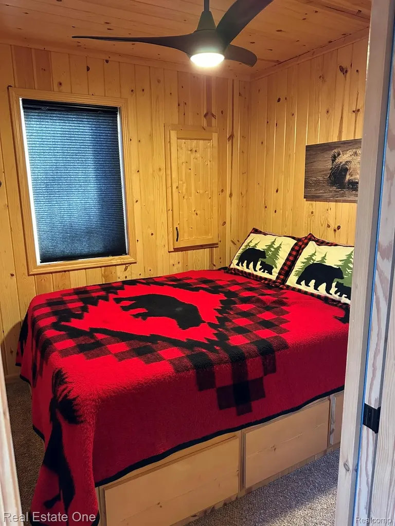 8175 E Houghton Lake Markey Township MI 48629