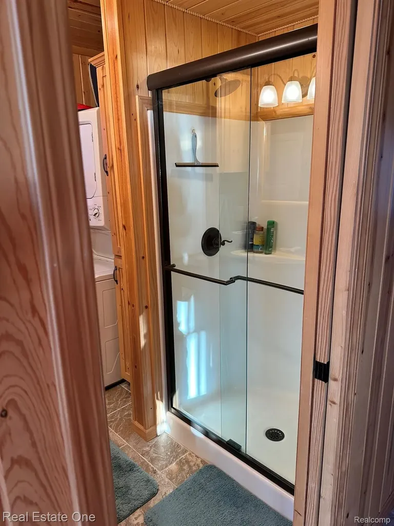 8175 E Houghton Lake Markey Township MI 48629
