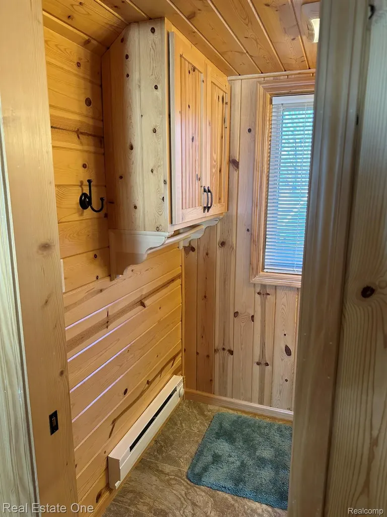 8175 E Houghton Lake Markey Township MI 48629