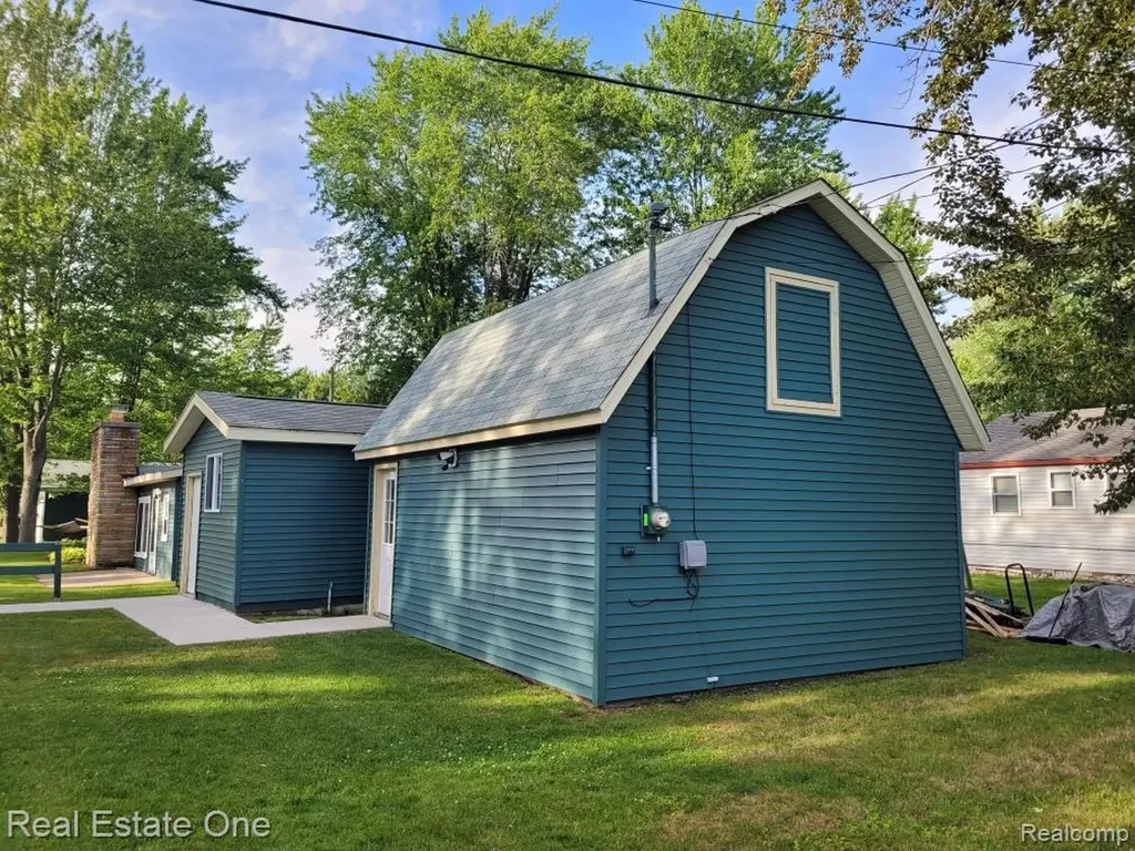 8175 E Houghton Lake Markey Township MI 48629