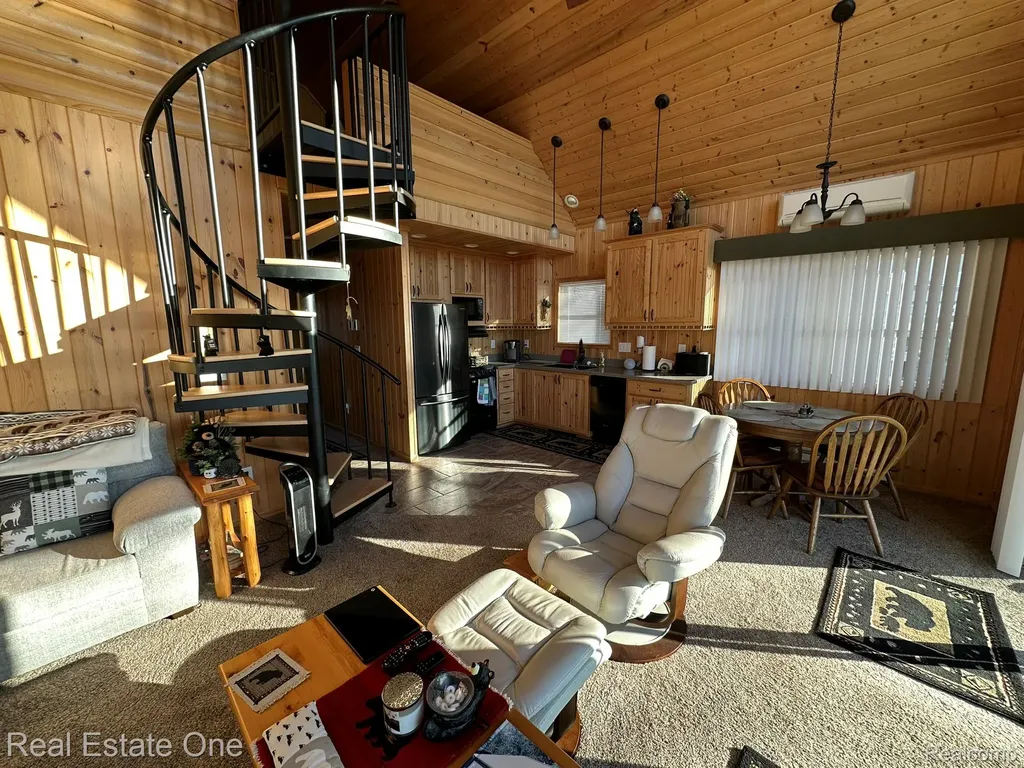 8175 E Houghton Lake Markey Township MI 48629
