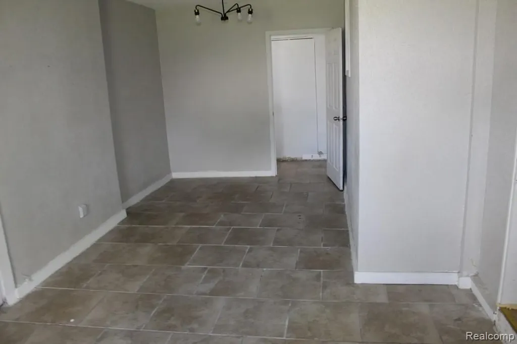 25974 Powers Avenue Dearborn Heights City MI 48125