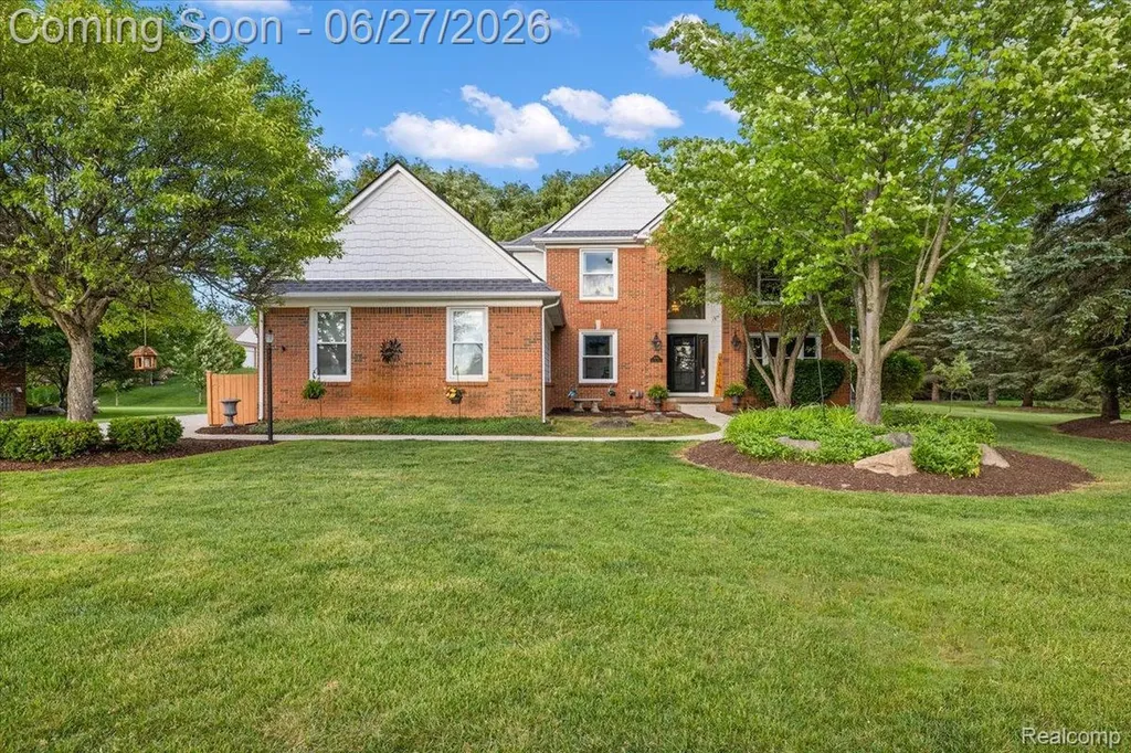 4193 Oak Tree Circle Oakland Charter Township MI 48306