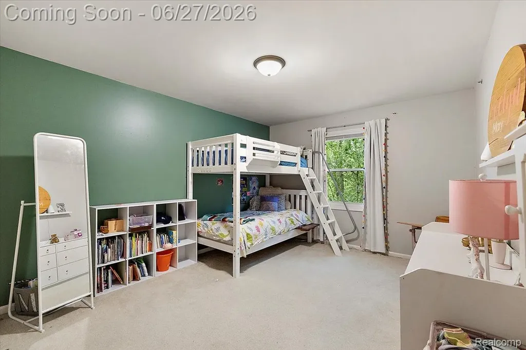 4193 Oak Tree Circle Oakland Charter Township MI 48306