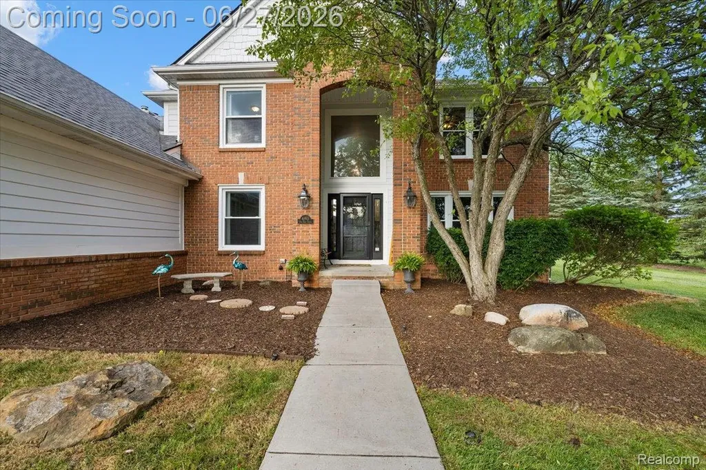 4193 Oak Tree Circle Oakland Charter Township MI 48306