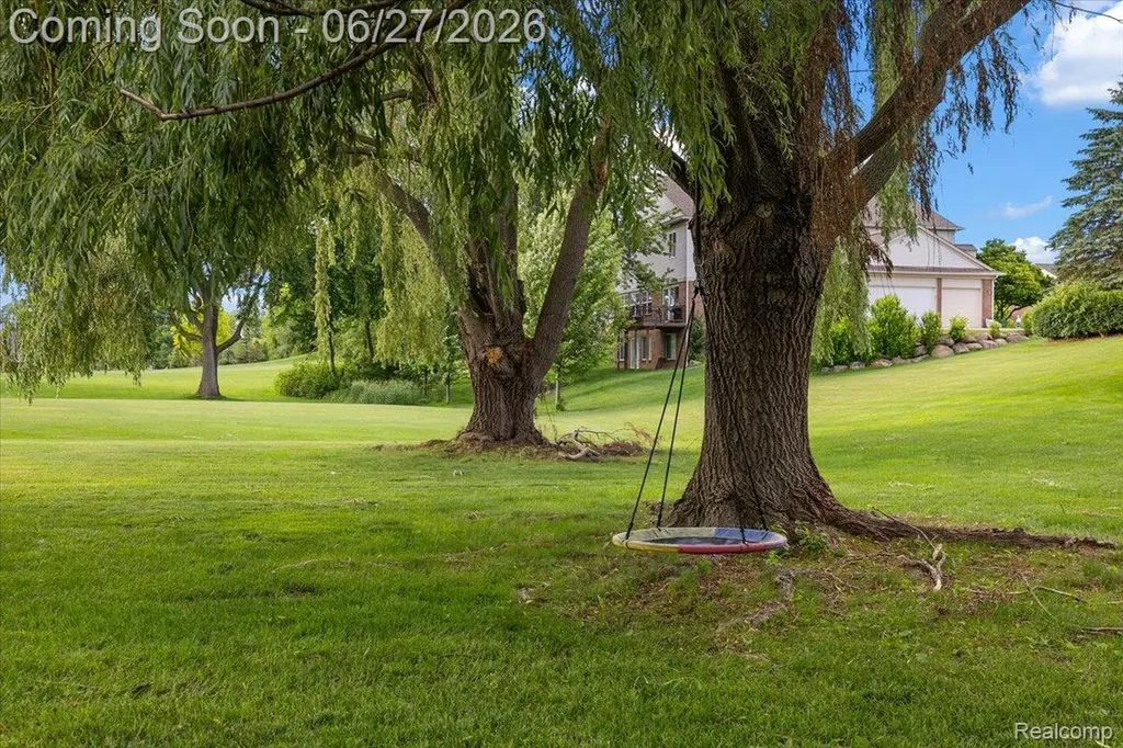 4193 Oak Tree Circle Oakland Charter Township MI 48306