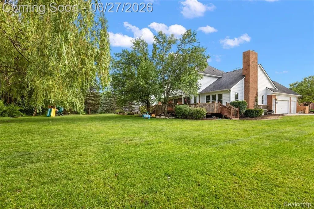 4193 Oak Tree Circle Oakland Charter Township MI 48306