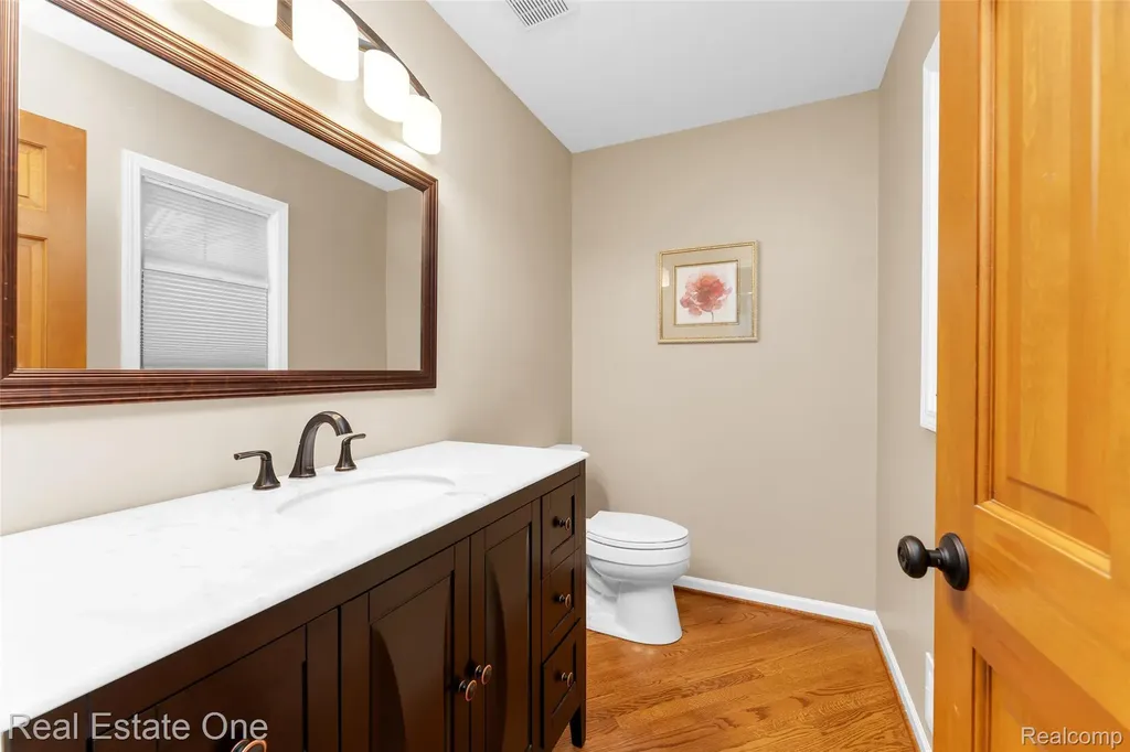 4884 Pine Eagles Court Genoa Township MI 48116