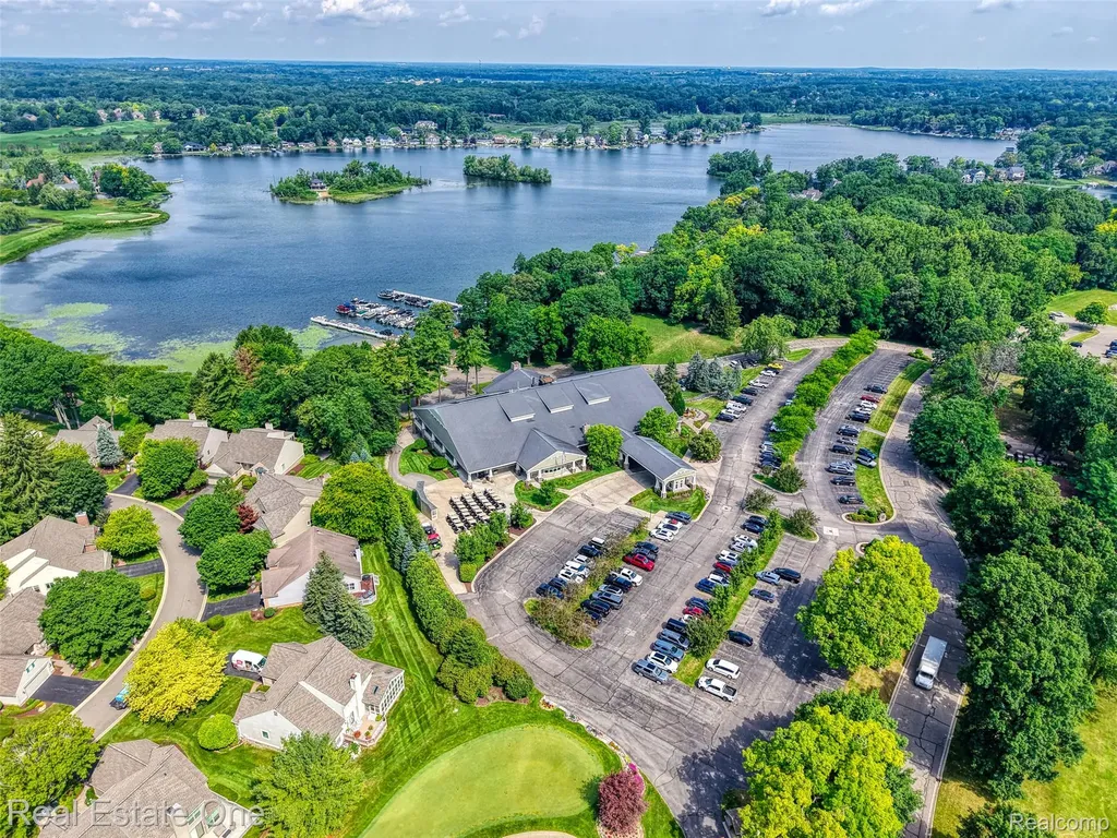 4884 Pine Eagles Court Genoa Township MI 48116