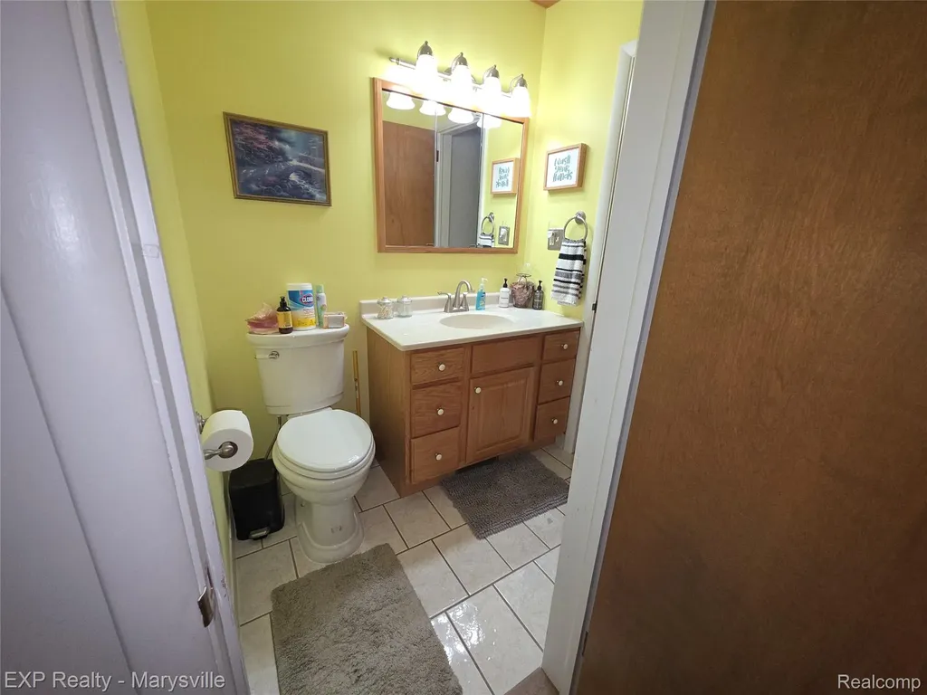 11232 Yale Road Yale City MI 48097