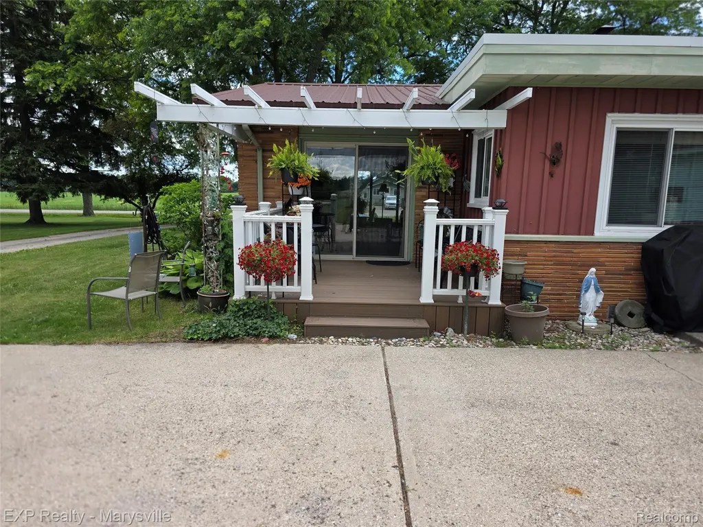 11232 Yale Road Yale City MI 48097