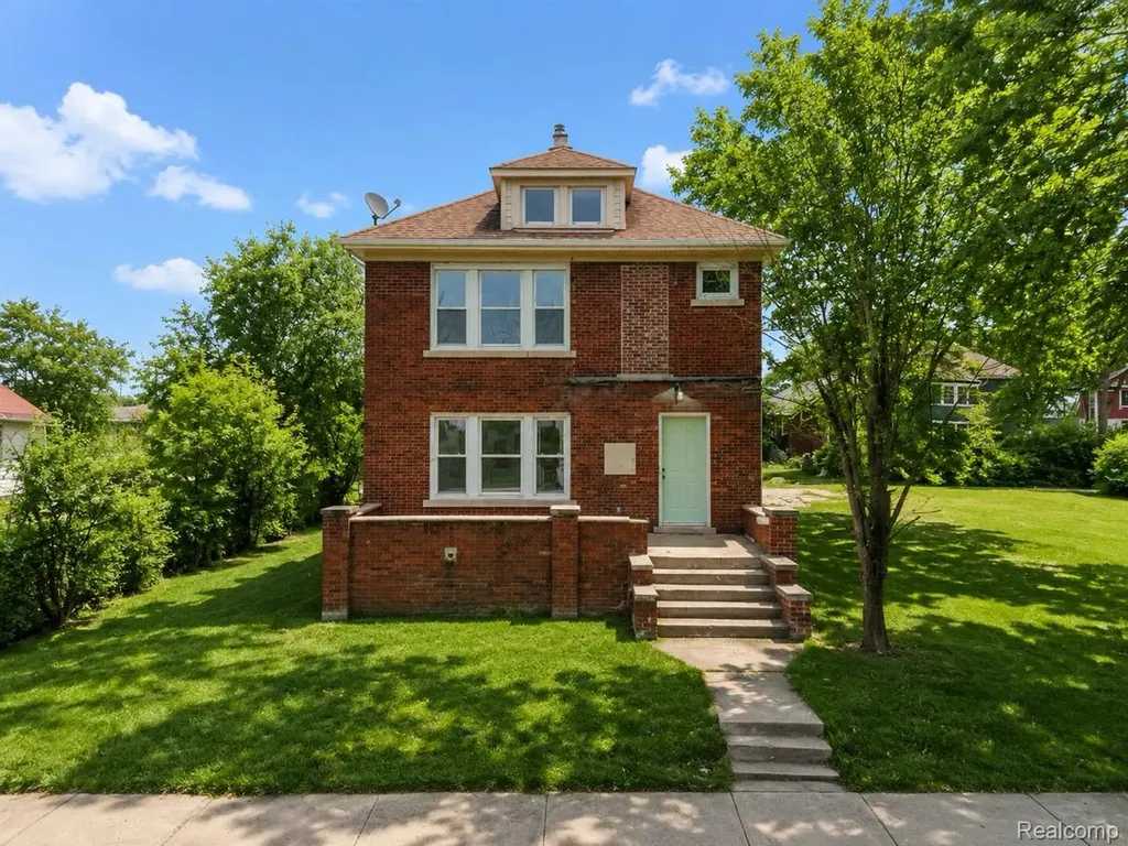 12186 Roselawn Street Detroit City MI 48204