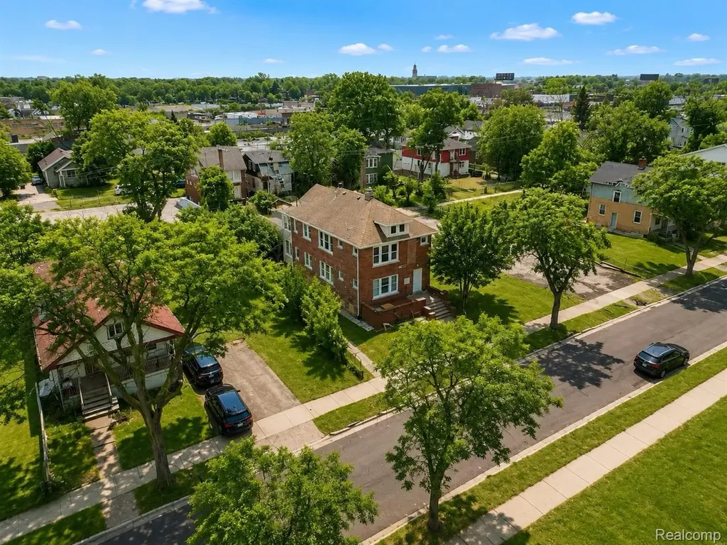 12186 Roselawn Street Detroit City MI 48204