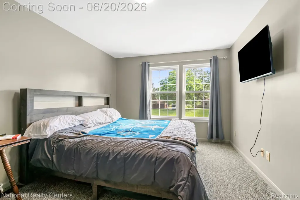 7777 Pontiac Lake Road Waterford Charter Township MI 48327