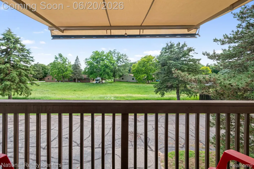 7777 Pontiac Lake Road Waterford Charter Township MI 48327