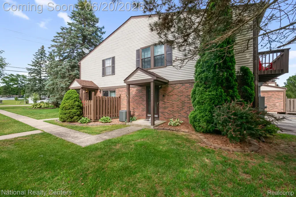 7777 Pontiac Lake Road Waterford Charter Township MI 48327