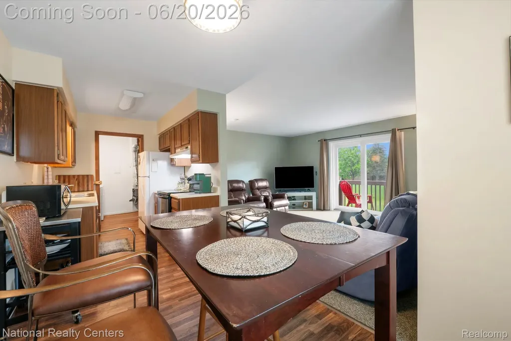 7777 Pontiac Lake Road Waterford Charter Township MI 48327