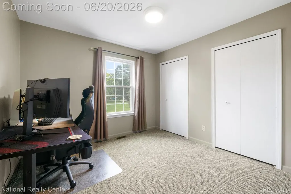 7777 Pontiac Lake Road Waterford Charter Township MI 48327