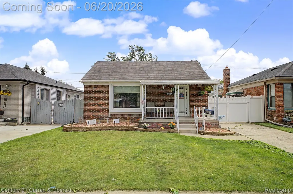 13085 Orchard Road Southgate City MI 48195