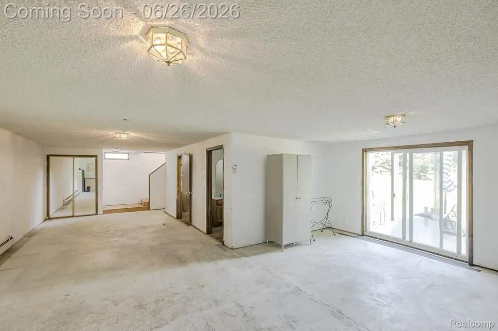 9635 Ortonville Road Independence Charter Township MI 48348
