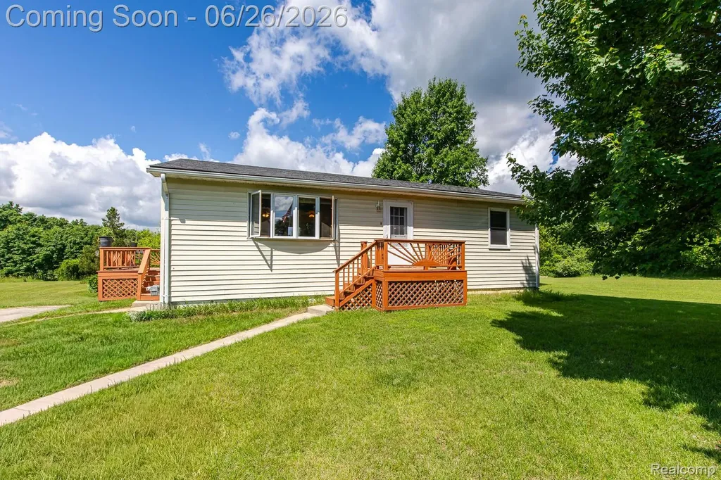9635 Ortonville Road Independence Charter Township MI 48348