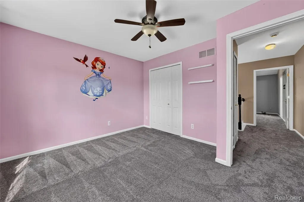 2711 Greenlawn Avenue Commerce Charter Township MI 48382