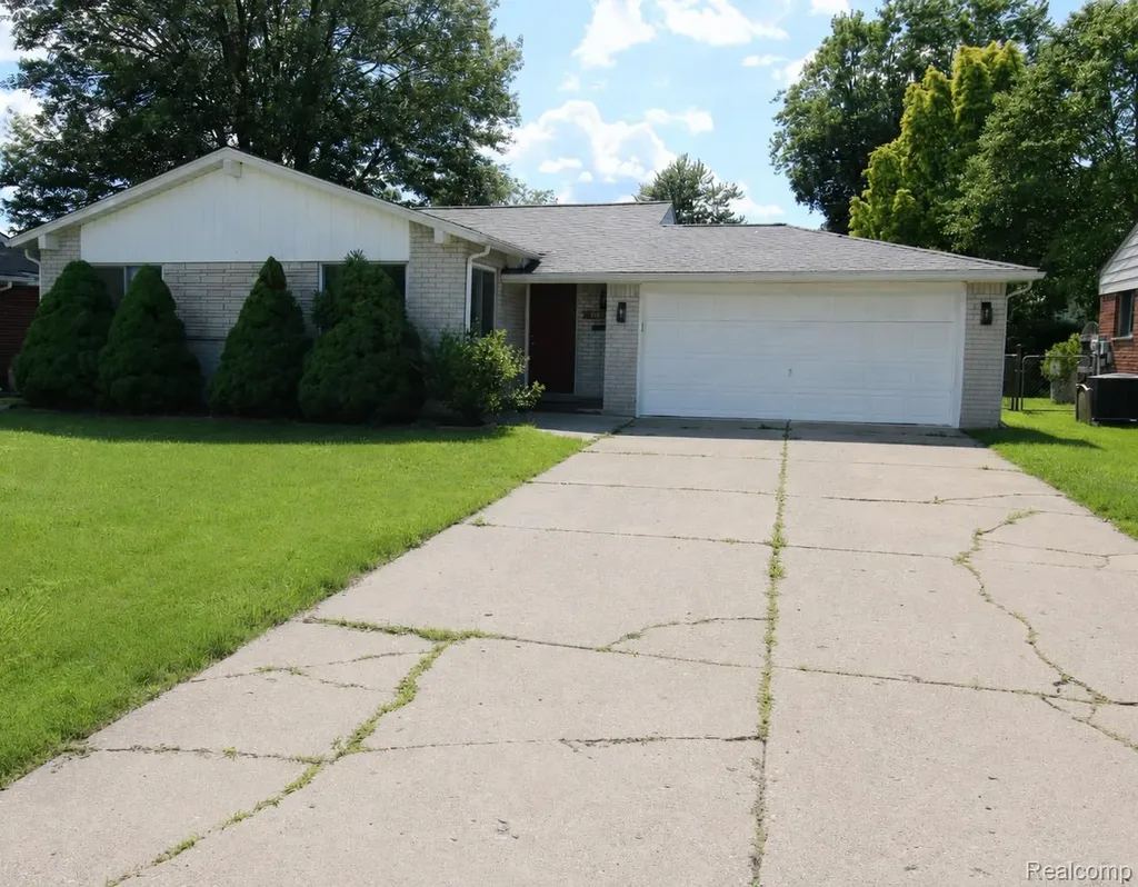 40159 William Drive Sterling Heights City MI 48313