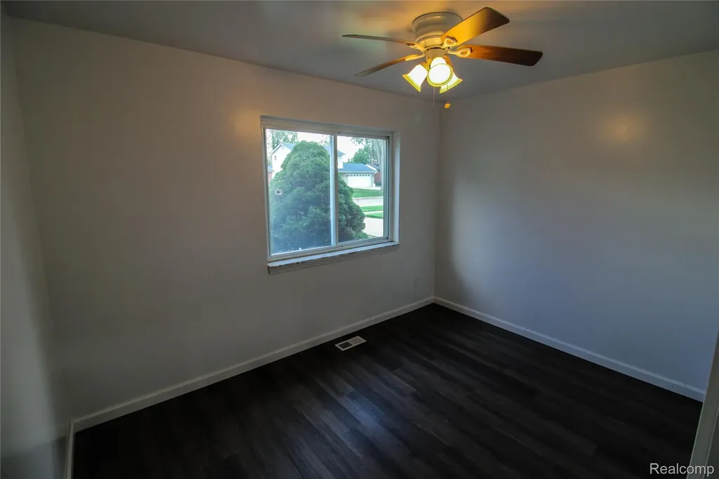 40159 William Drive Sterling Heights City MI 48313