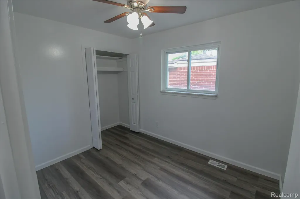 40159 William Drive Sterling Heights City MI 48313