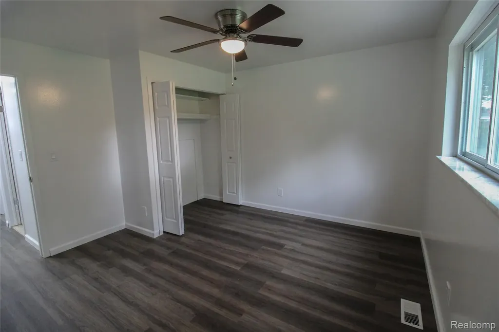 40159 William Drive Sterling Heights City MI 48313