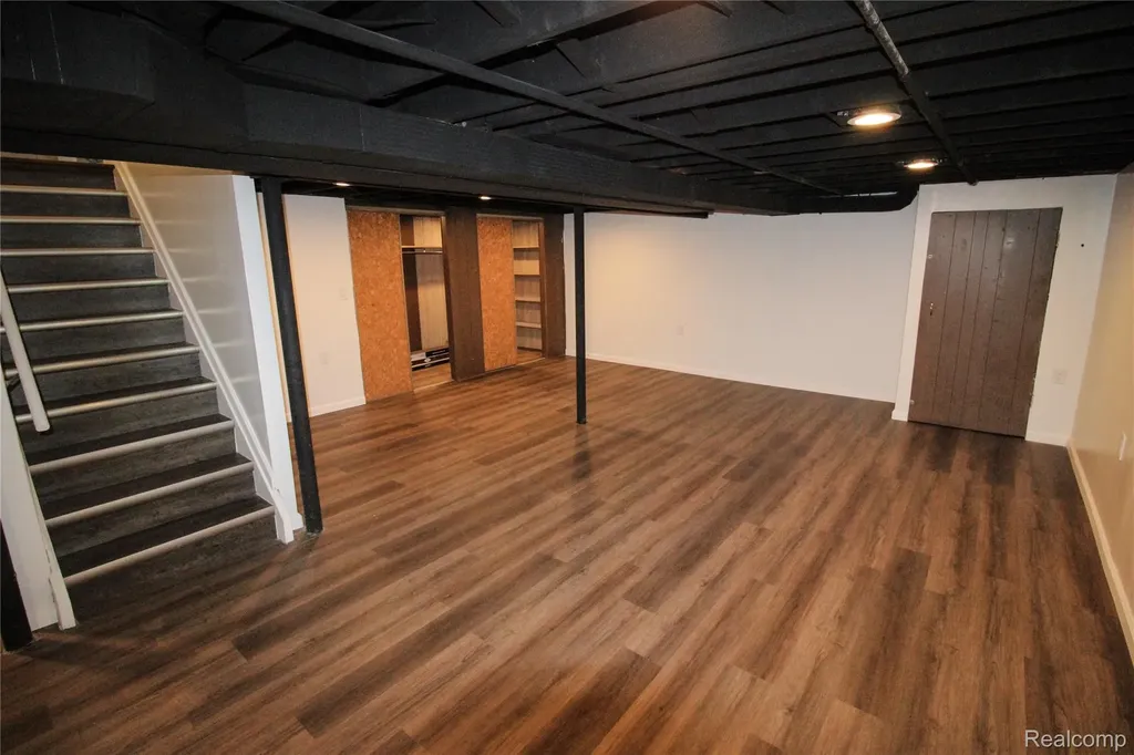 40159 William Drive Sterling Heights City MI 48313