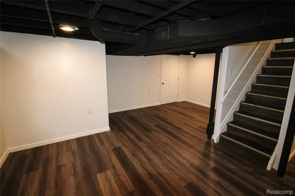 40159 William Drive Sterling Heights City MI 48313