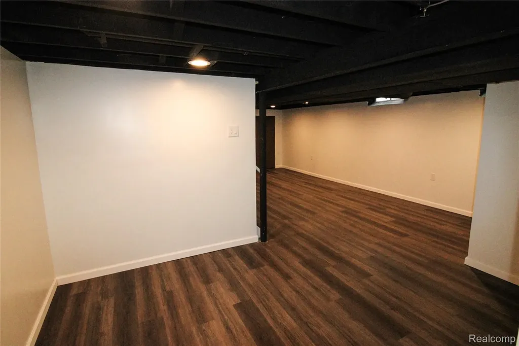 40159 William Drive Sterling Heights City MI 48313