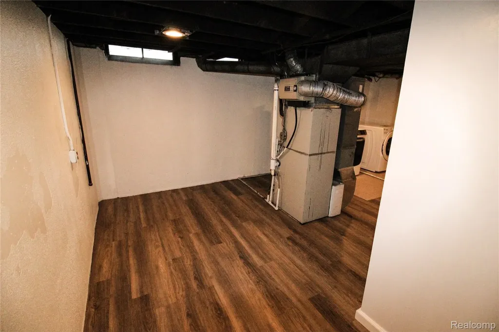 40159 William Drive Sterling Heights City MI 48313
