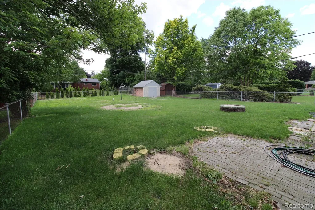 40159 William Drive Sterling Heights City MI 48313