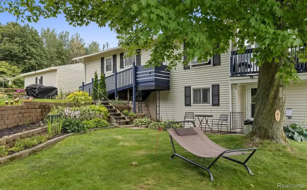 4991 Lakeview Drive Montcalm Township MI 49322