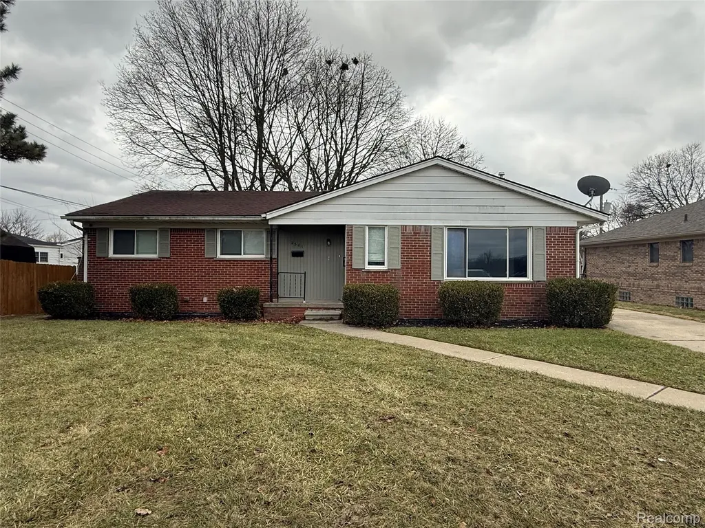 2501 King Road Trenton City MI 48183