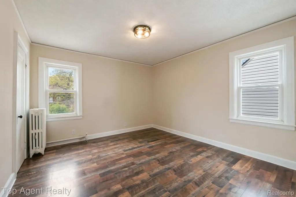 16565 Roselawn Street Detroit City MI 48221