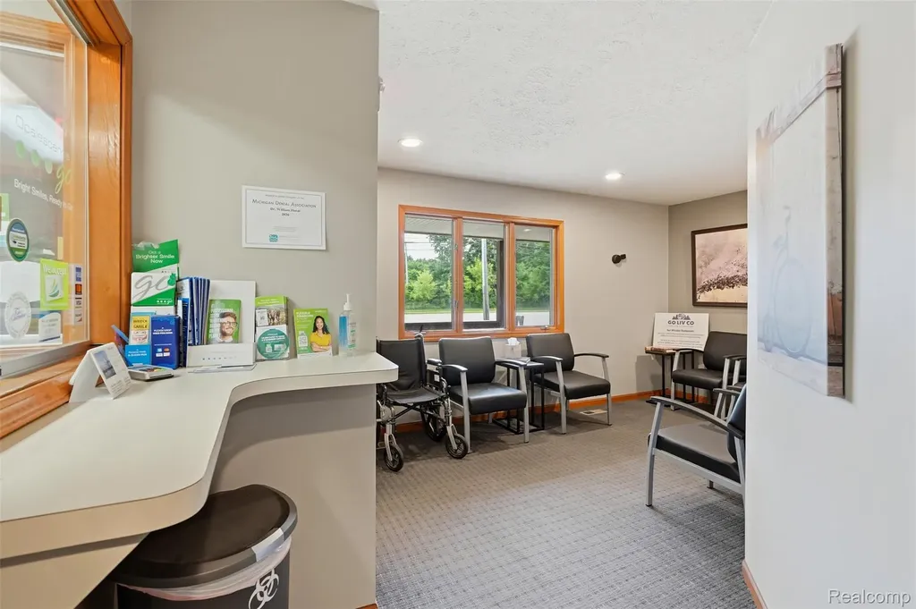 11032 Grand River Road Green Oak Township MI 48116