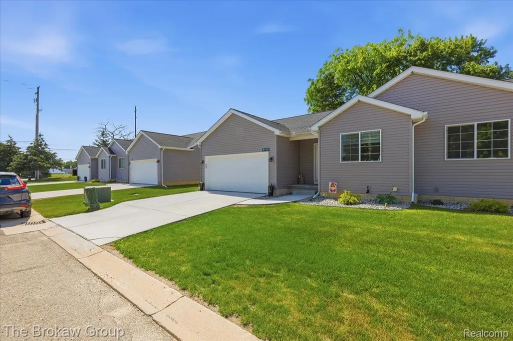 9510 Orchard Lake Drive Richfield Township MI 48423