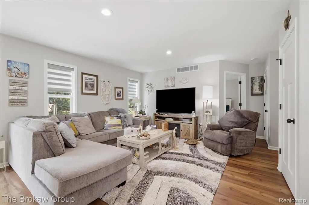9510 Orchard Lake Drive Richfield Township MI 48423