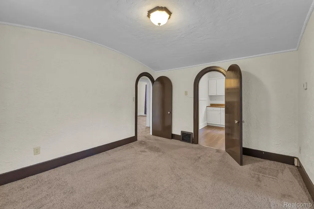 7258 Theisen Street Dearborn City MI 48126