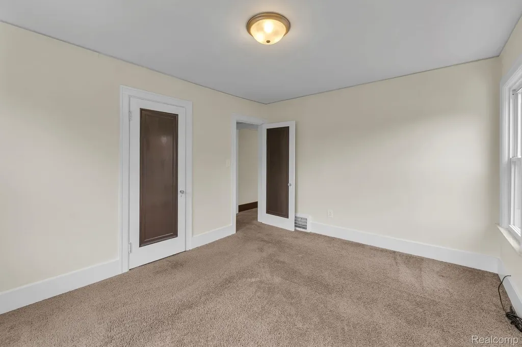 7258 Theisen Street Dearborn City MI 48126