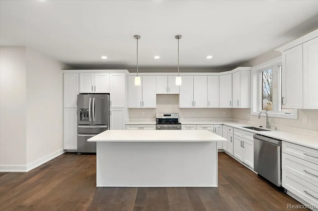 2921 Walsh Drive Rochester Hills City MI 48309