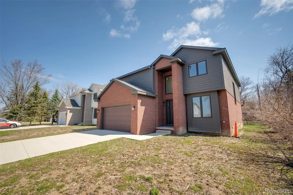 2921 Walsh Drive Rochester Hills City MI 48309