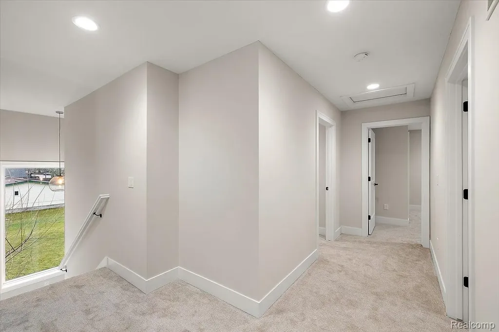 2921 Walsh Drive Rochester Hills City MI 48309