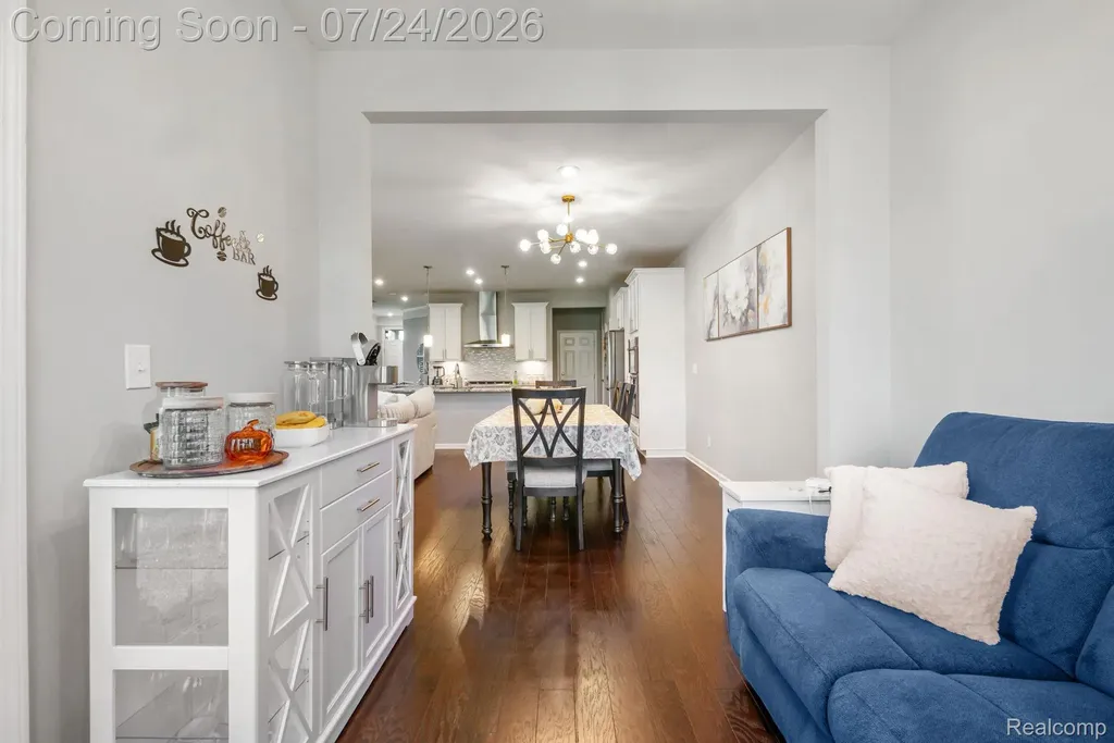 4691 Broomfield Way Lake Orion Village MI 48359